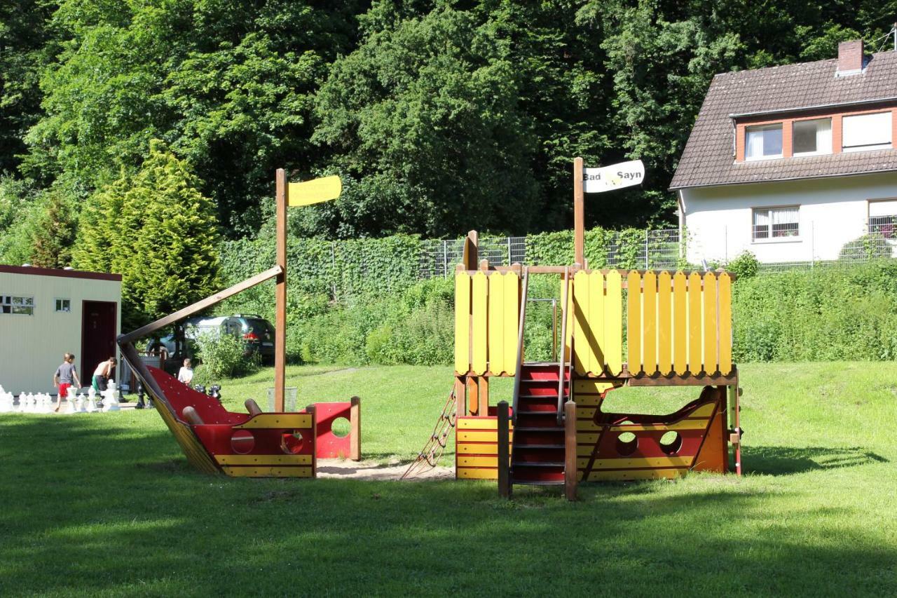 Ferienwohnung Sayn Bei Koblenz Bendorf Ngoại thất bức ảnh